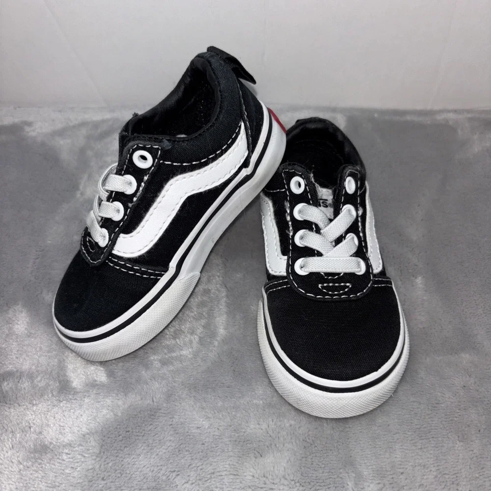 Vans Old Skool Toddler Shoes Black/White Size 5